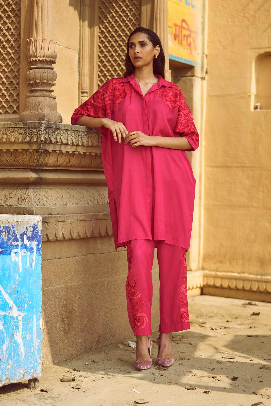 BOXY EMBROIDERED SET - dash and dot