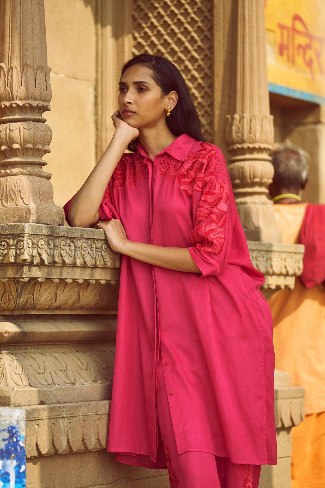 BOXY EMBROIDERED SET - dash and dot