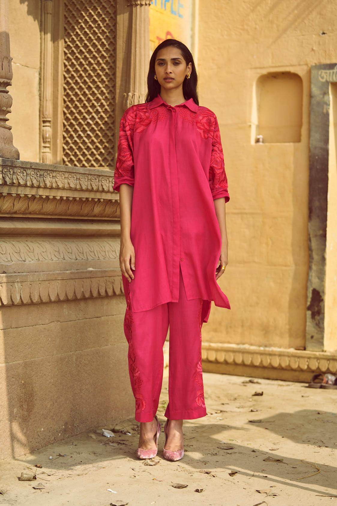 BOXY EMBROIDERED SET - dash and dot