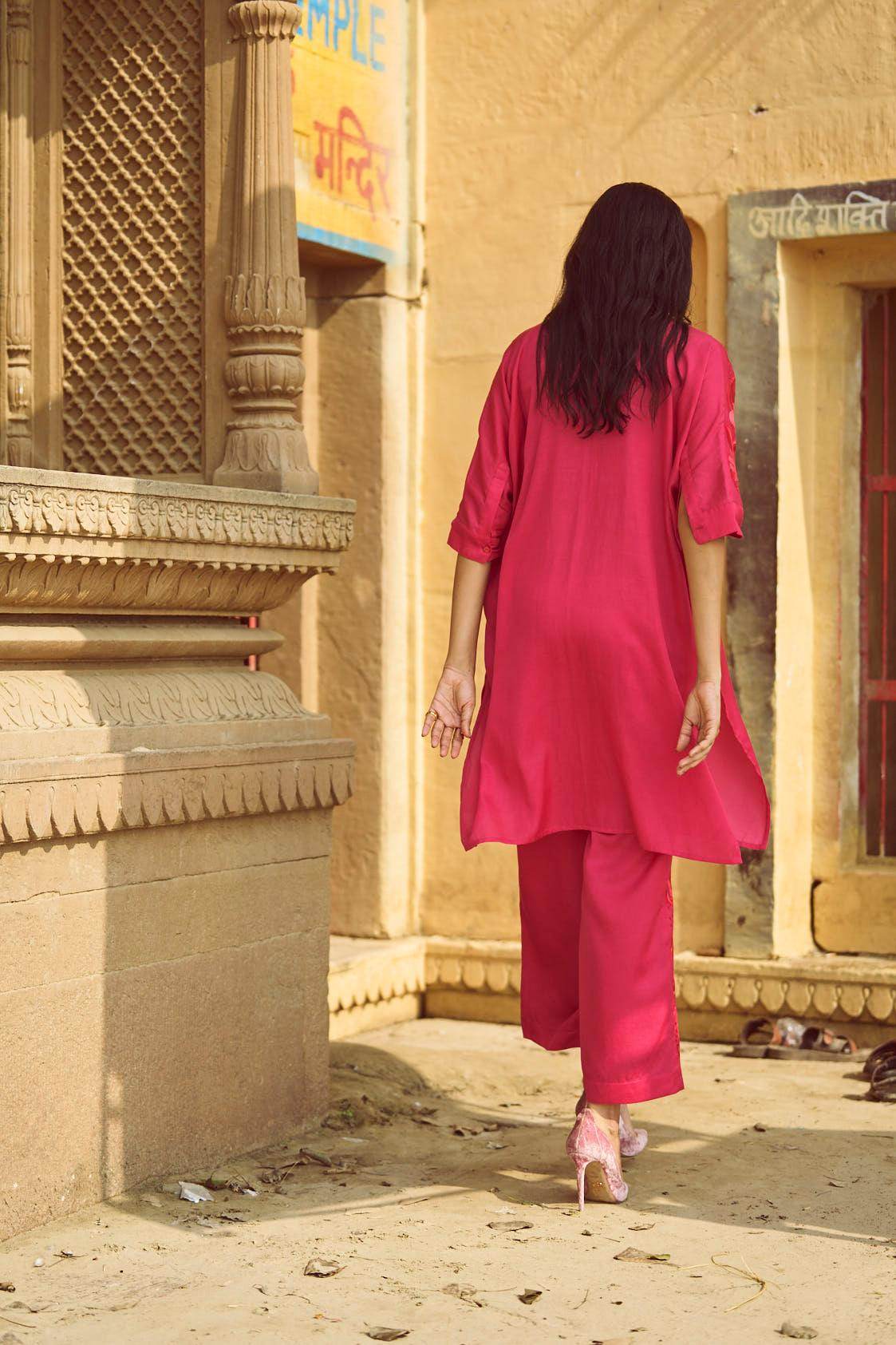 BOXY EMBROIDERED SET - dash and dot