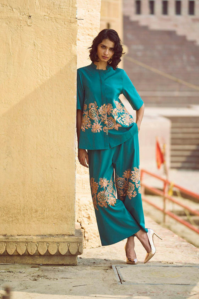 PLACEMENT EMBROIDERED SHIRT - dash and dot dash and dot