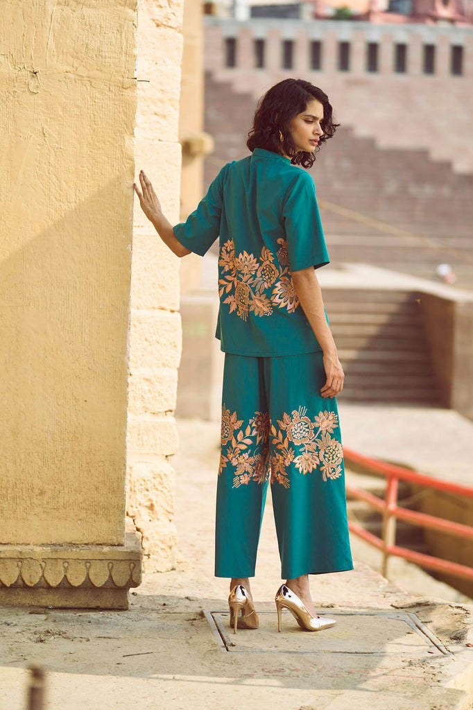 PLACEMENT EMBROIDERED SET - dash and dot dash and dot