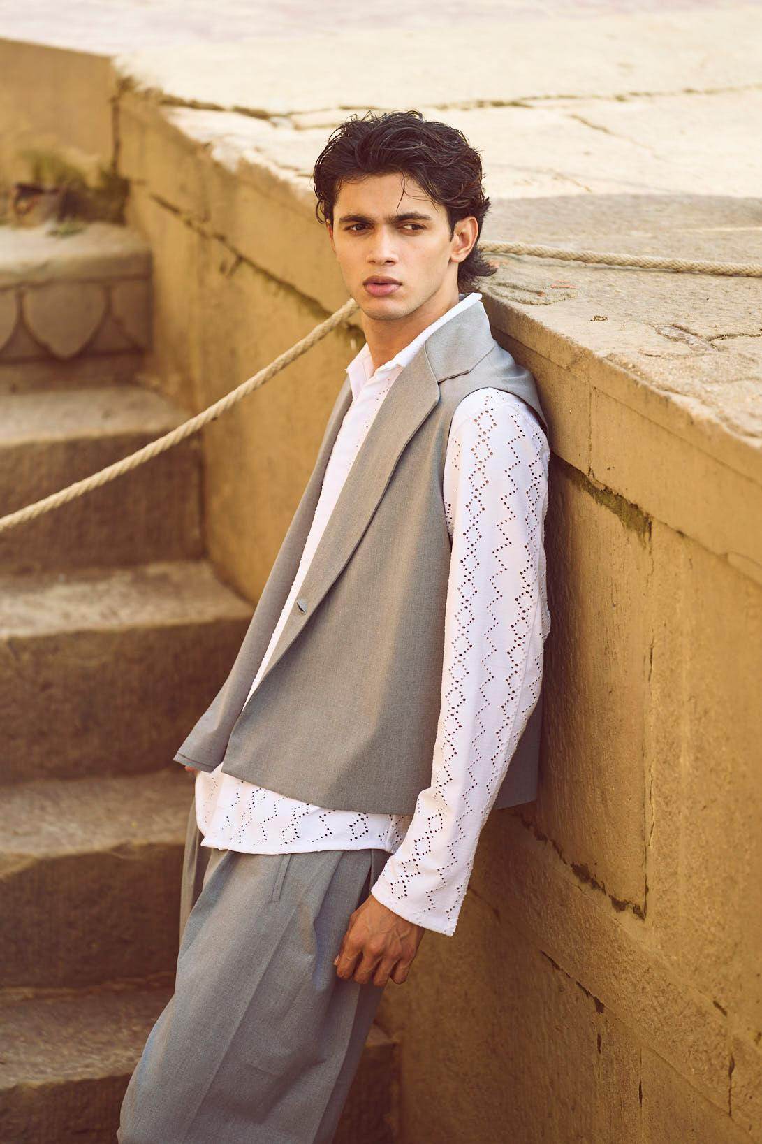 BOXY WAISTCOAT - dash and dot