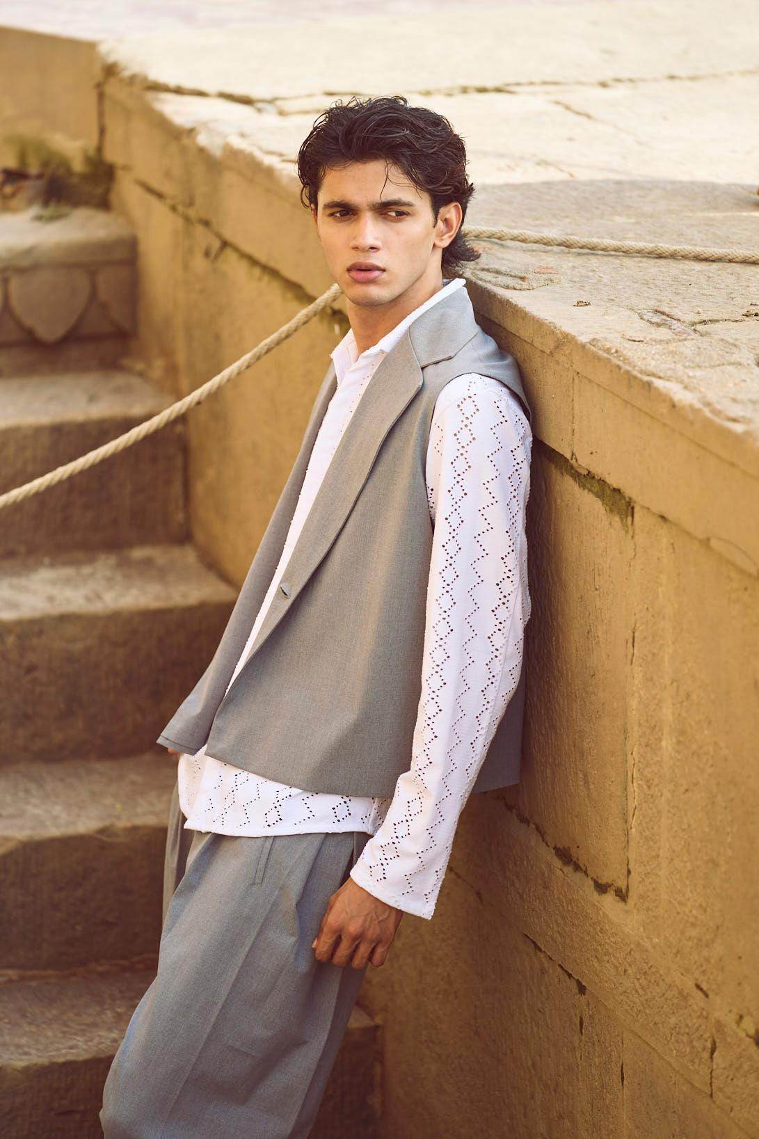 BOXY WAISTCOAT - dash and dot