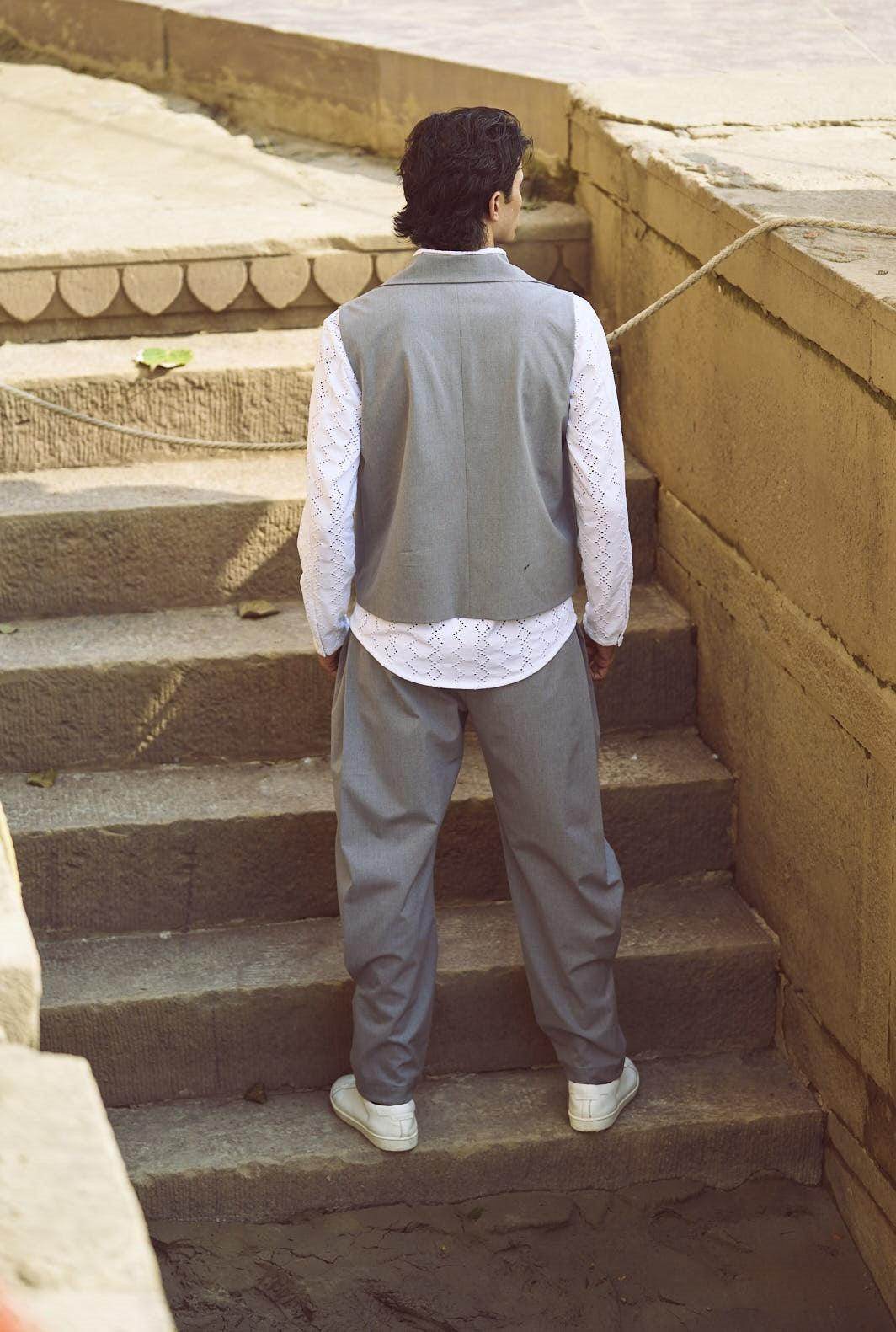 BOXY WAISTCOAT - dash and dot