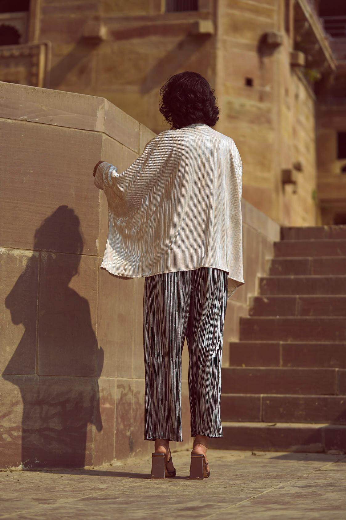 BOXY FOIL PLEATED SET - dash and dot