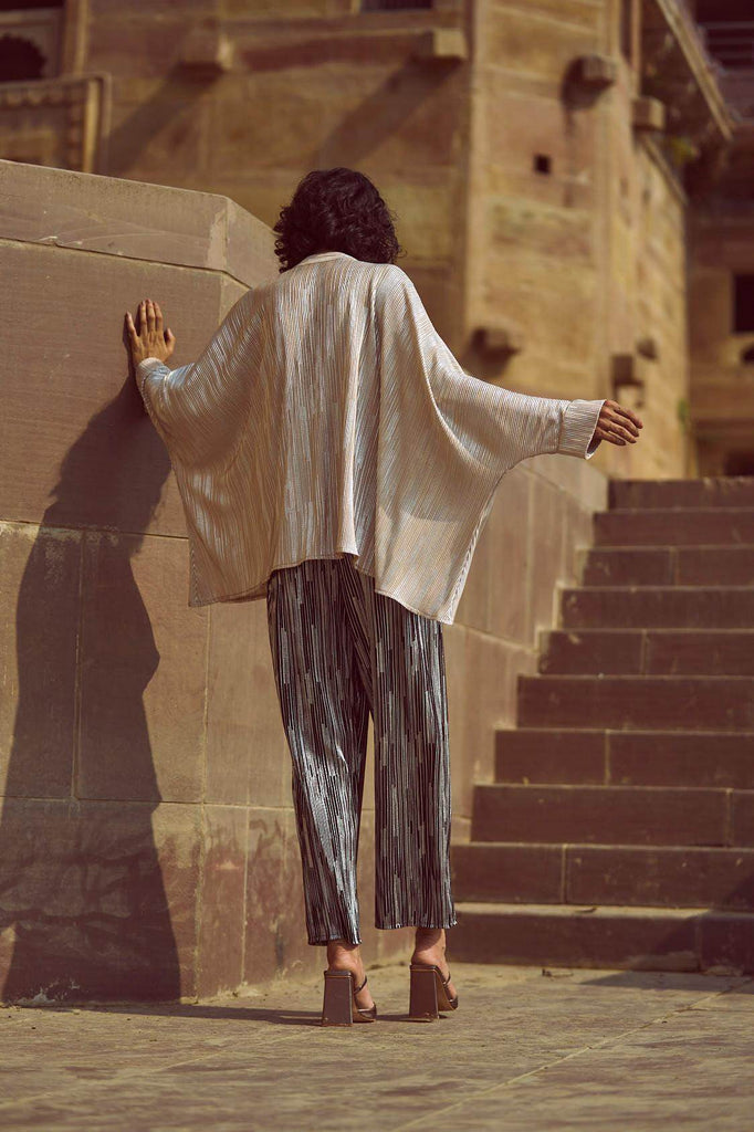 BOXY FOIL PLEATED SET - dash and dot dash and dot