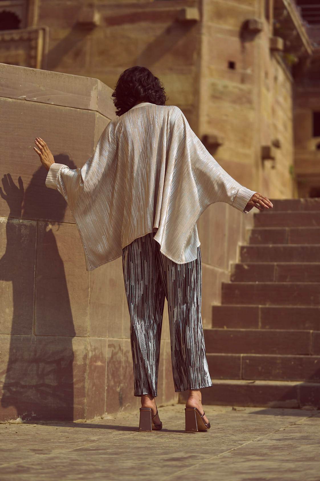 BOXY FOIL PLEATED SET - dash and dot