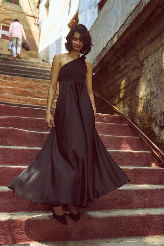 ONE SHOULDER FIT & FLARE GOWN - dash and dot dash and dot