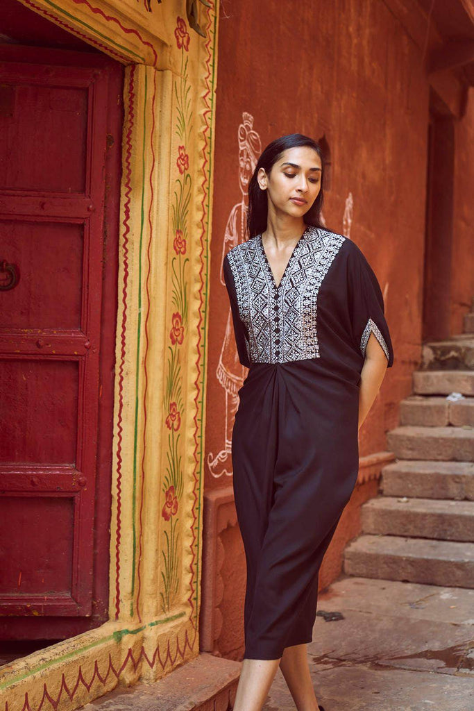 EMBROIDERED BIB KAFTAN - dash and dot dash and dot