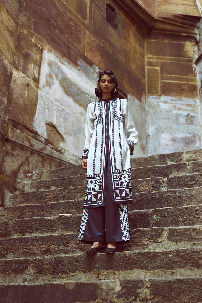 GEO TRIBAL PRINTED TOP - dash and dot dash and dot