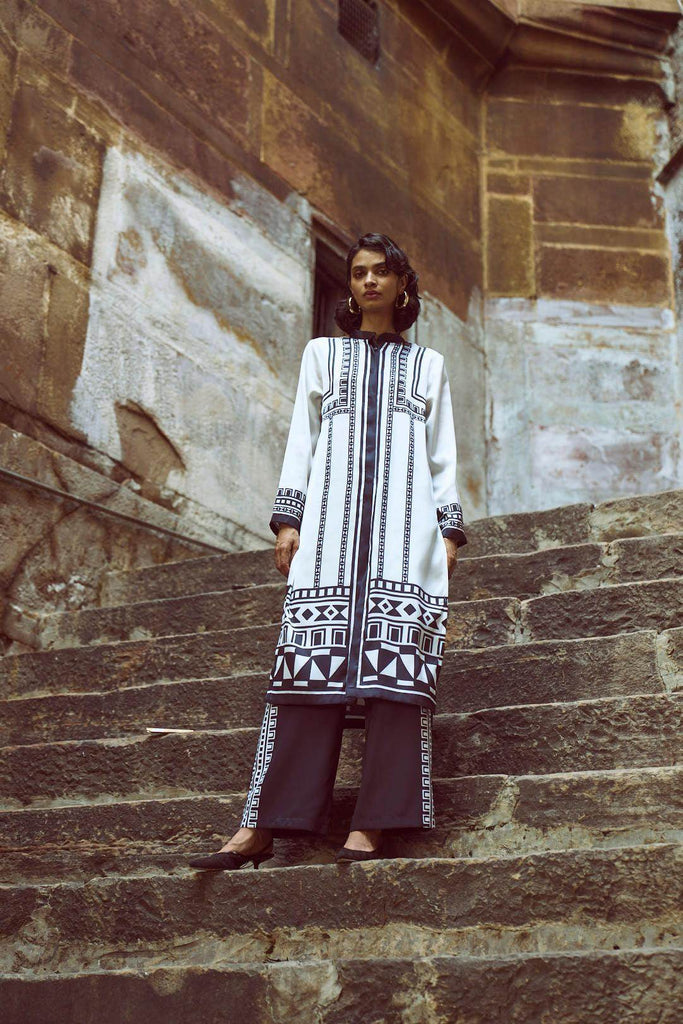 GEO TRIBAL PRINTED TOP - dash and dot dash and dot