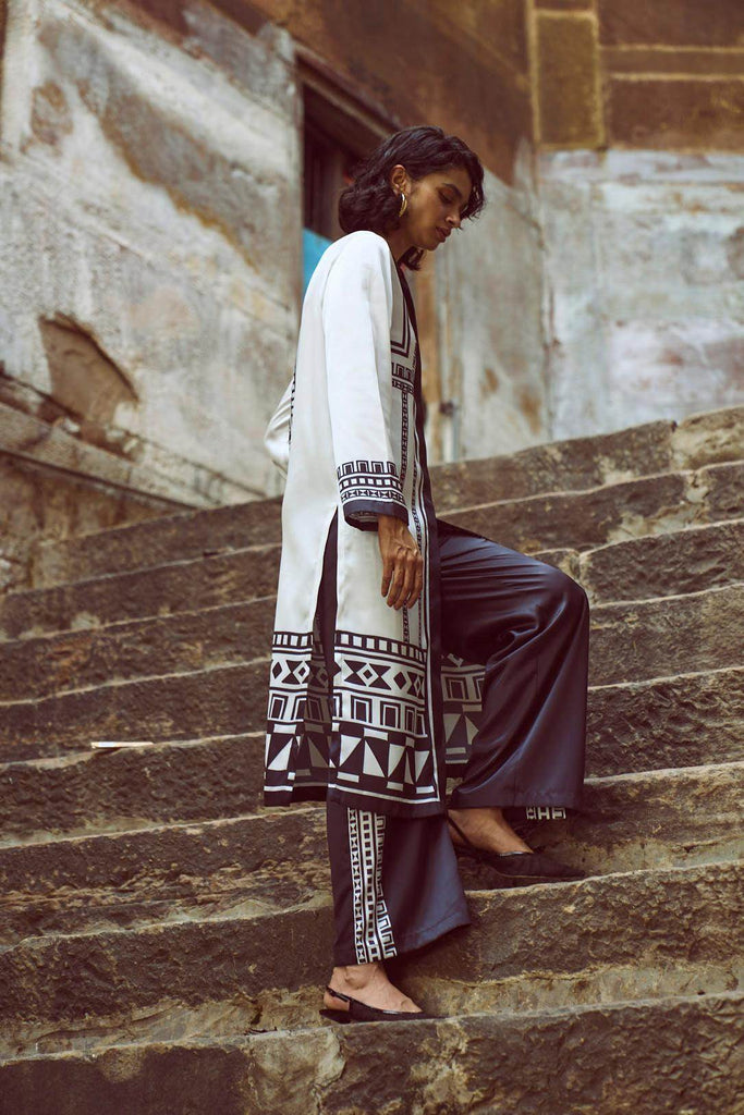 GEO TRIBAL PRINTED TOP - dash and dot dash and dot