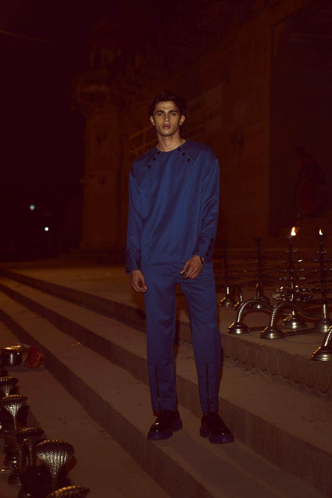 BUTTON ON SHIRT - dash and dot dash and dot