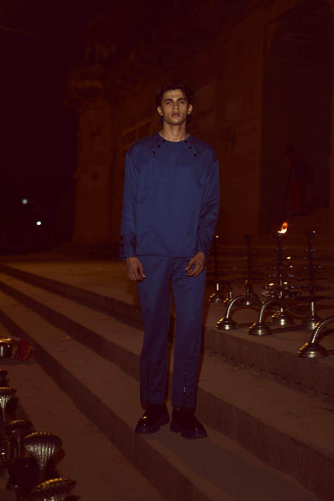 BUTTON ON SHIRT - dash and dot dash and dot