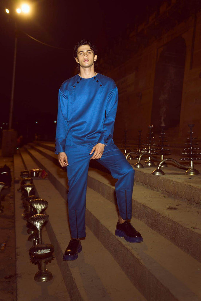 BUTTON ON SHIRT - dash and dot dash and dot