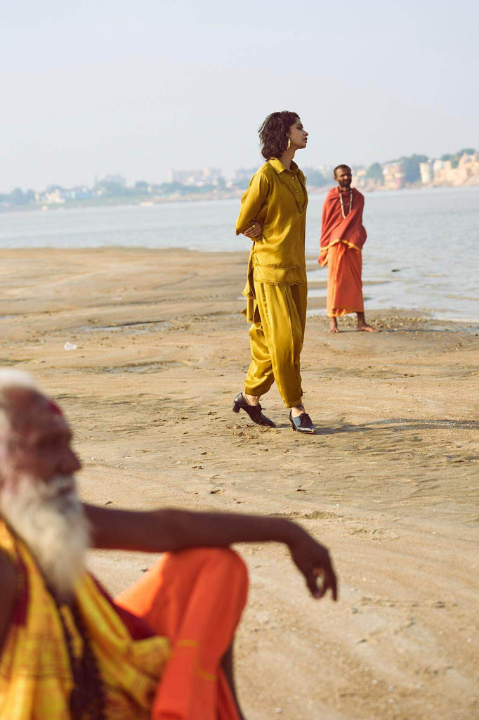 LAYERED OCHRE SET - dash and dot dash and dot