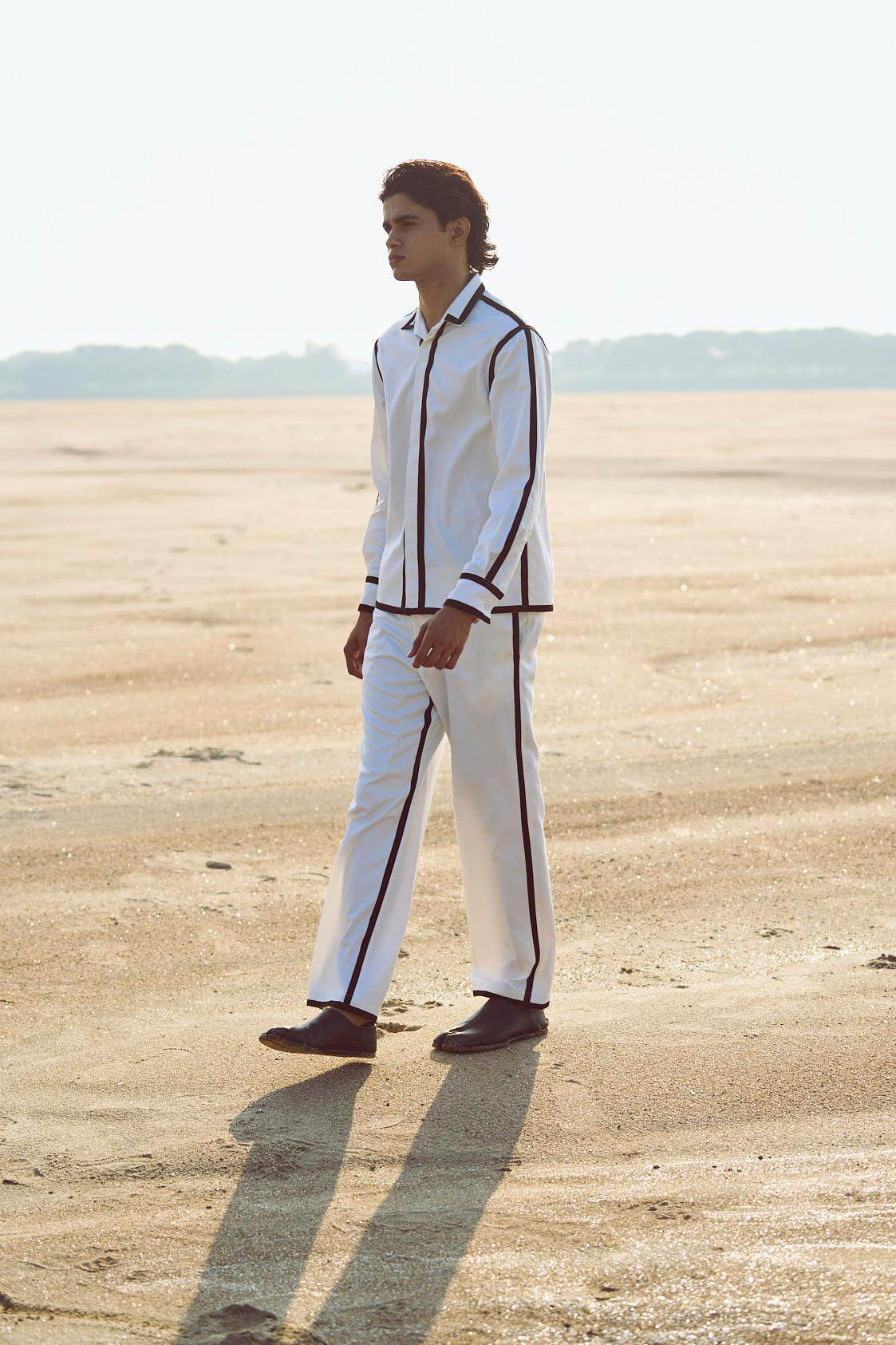 OUTLINE SET - dash and dot