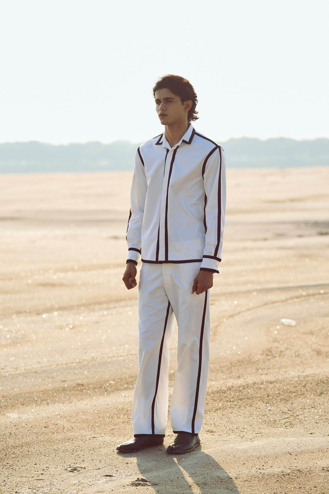 OUTLINE SET - dash and dot