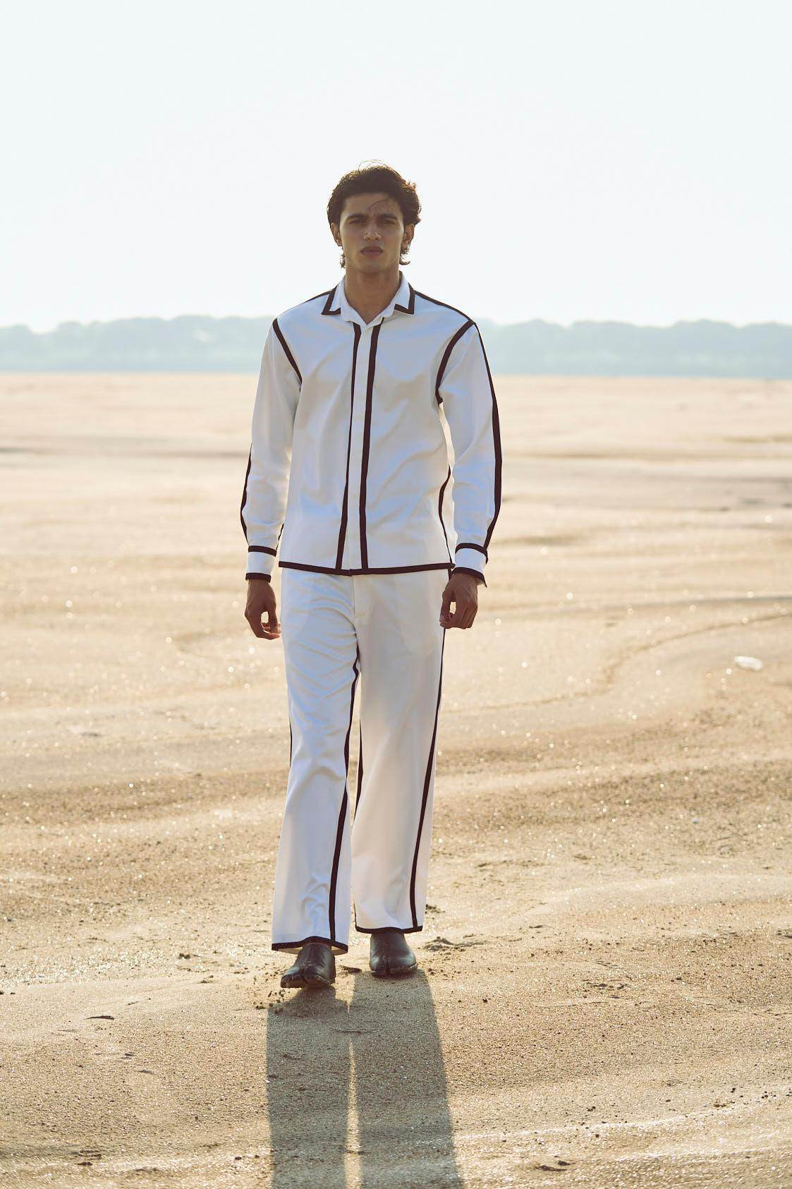 OUTLINE SET - dash and dot