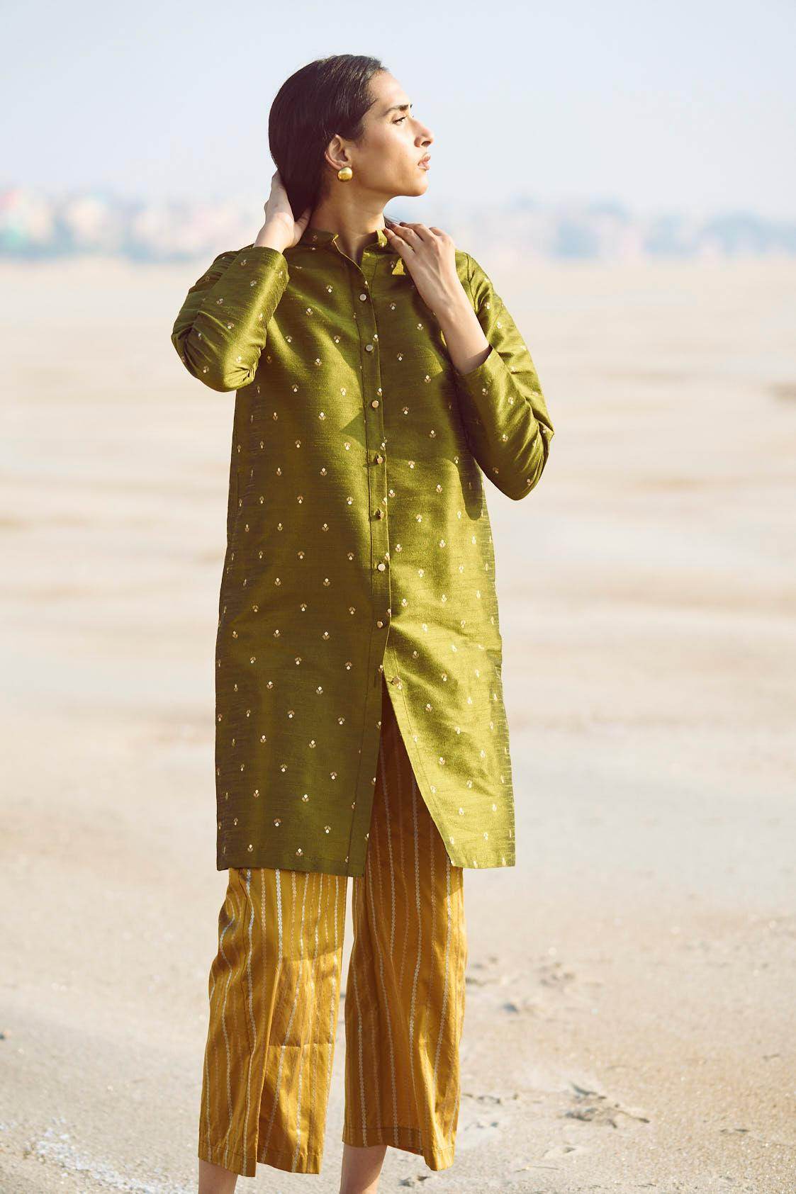 MOTIF LONGLINE BROCADE TOP - dash and dot