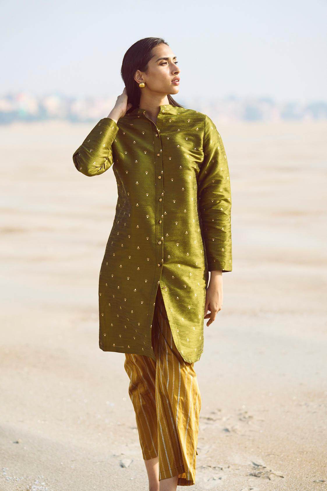 MOTIF LONGLINE BROCADE TOP - dash and dot