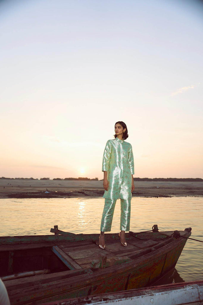 STRUCTURED BROCADE LONGLINE TOP - dash and dot dash and dot