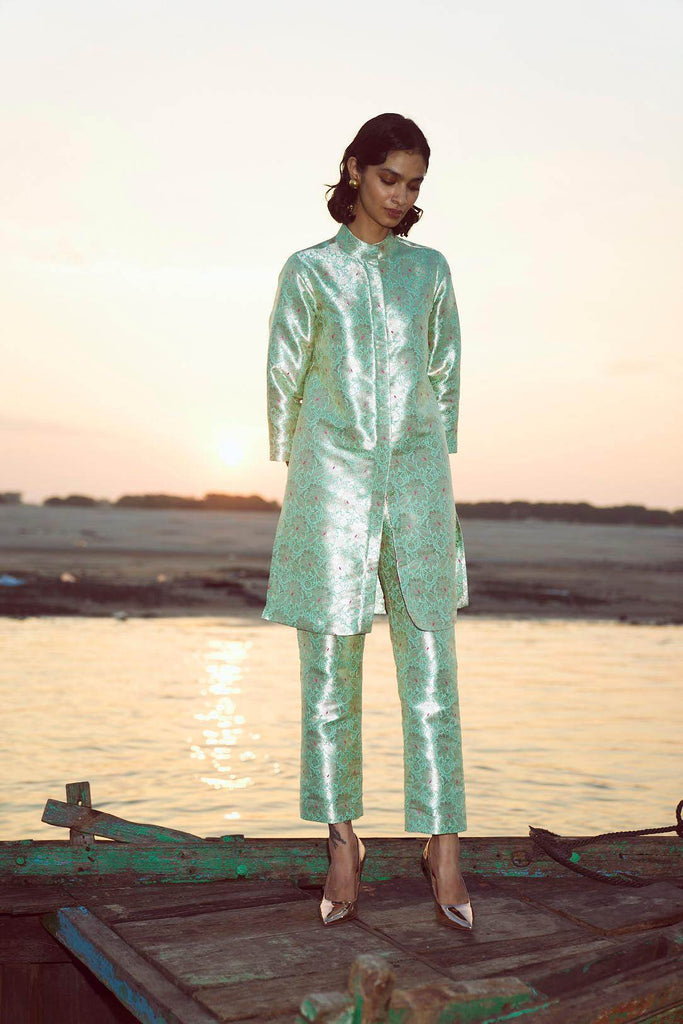 STRUCTURED BROCADE LONGLINE TOP - dash and dot dash and dot