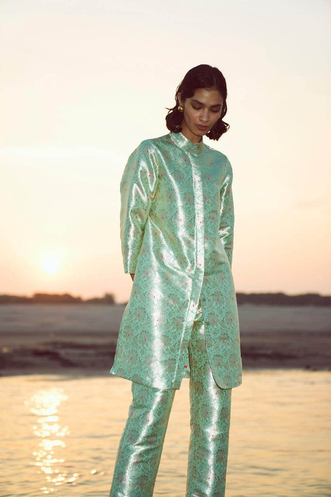 STRUCTURED BROCADE LONGLINE TOP - dash and dot dash and dot