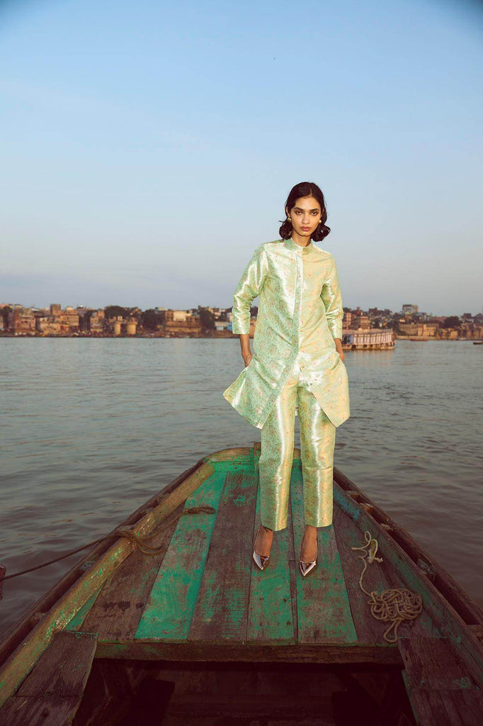 STRUCTURED BROCADE LONGLINE TOP - dash and dot dash and dot