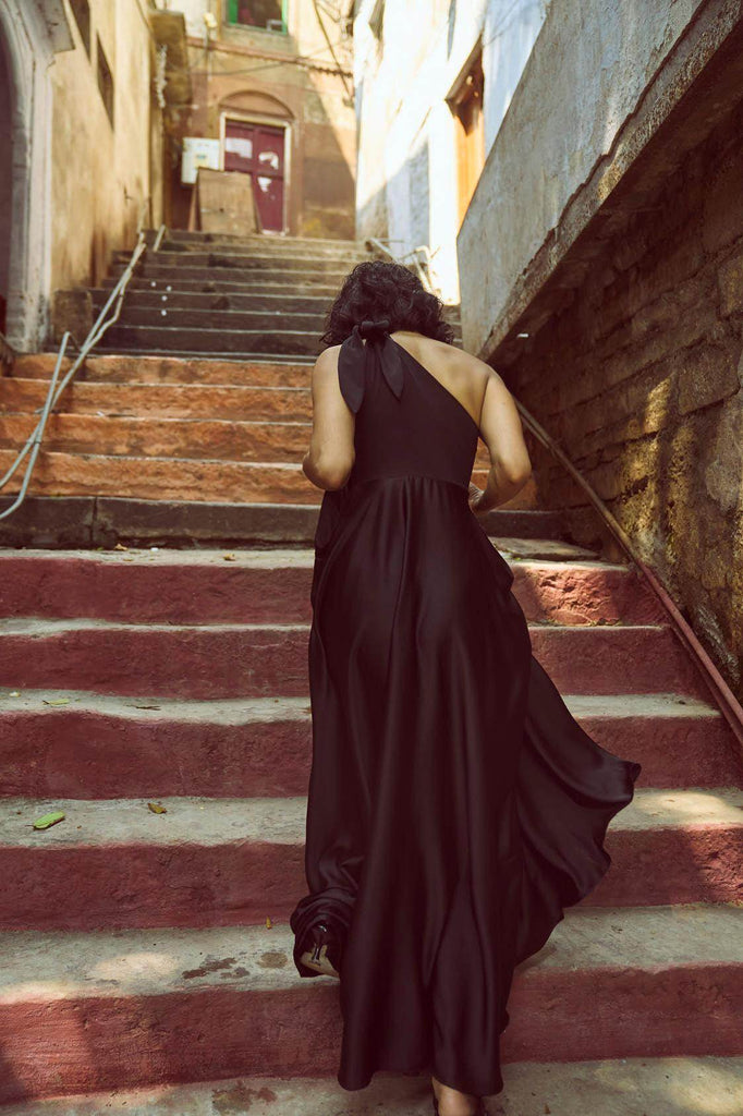 ONE SHOULDER FIT & FLARE GOWN - dash and dot dash and dot