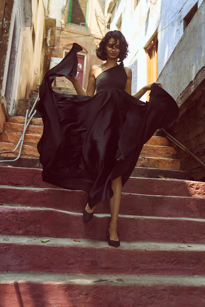 ONE SHOULDER FIT & FLARE GOWN - dash and dot dash and dot