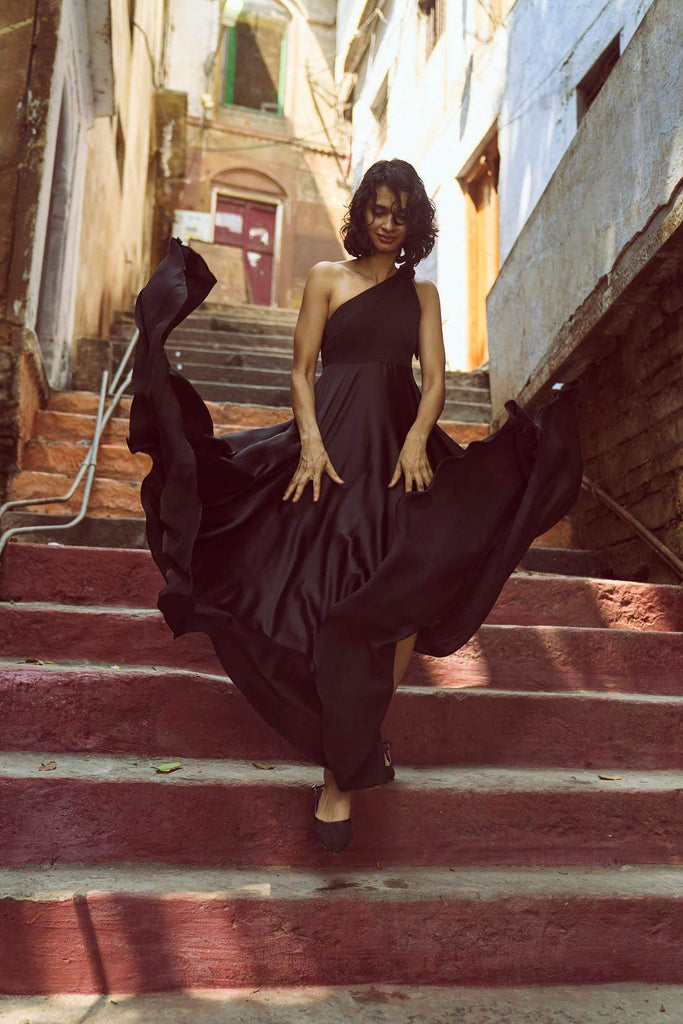 ONE SHOULDER FIT & FLARE GOWN - dash and dot dash and dot