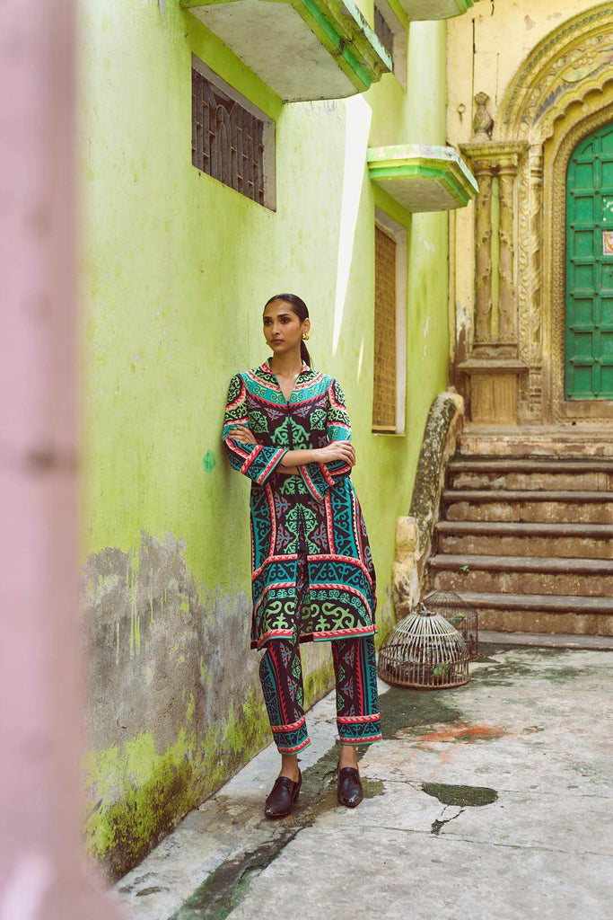 TRIBAL PRINTED TOP - dash and dot dash and dot