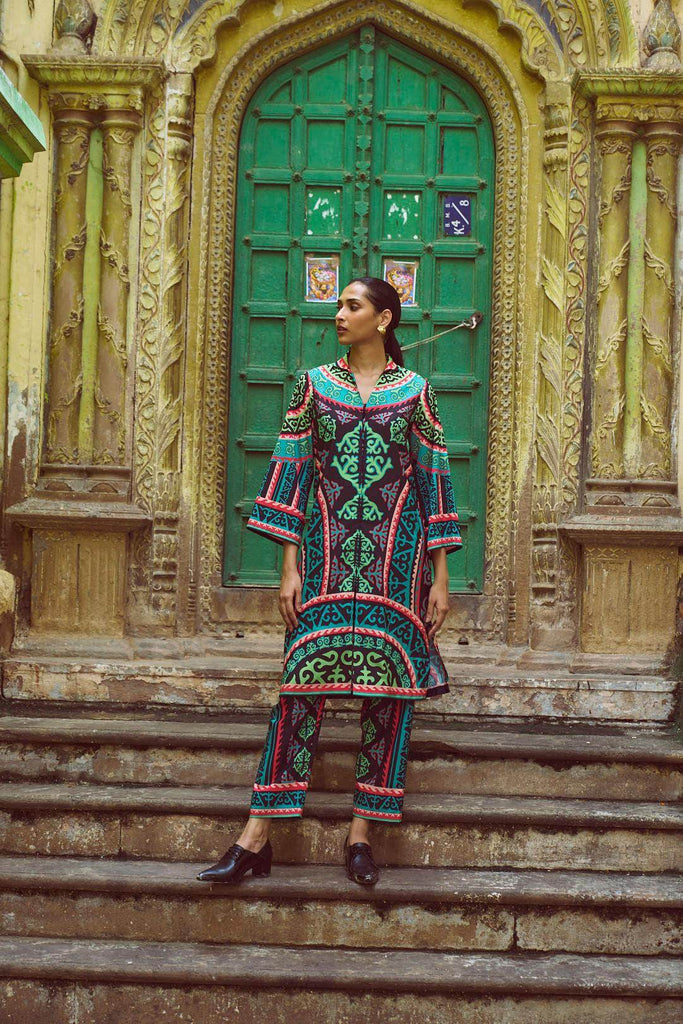 TRIBAL PRINTED SET - dash and dot dash and dot