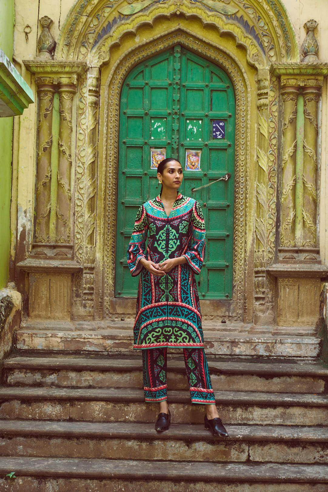 TRIBAL PRINTED PANT - dash and dot