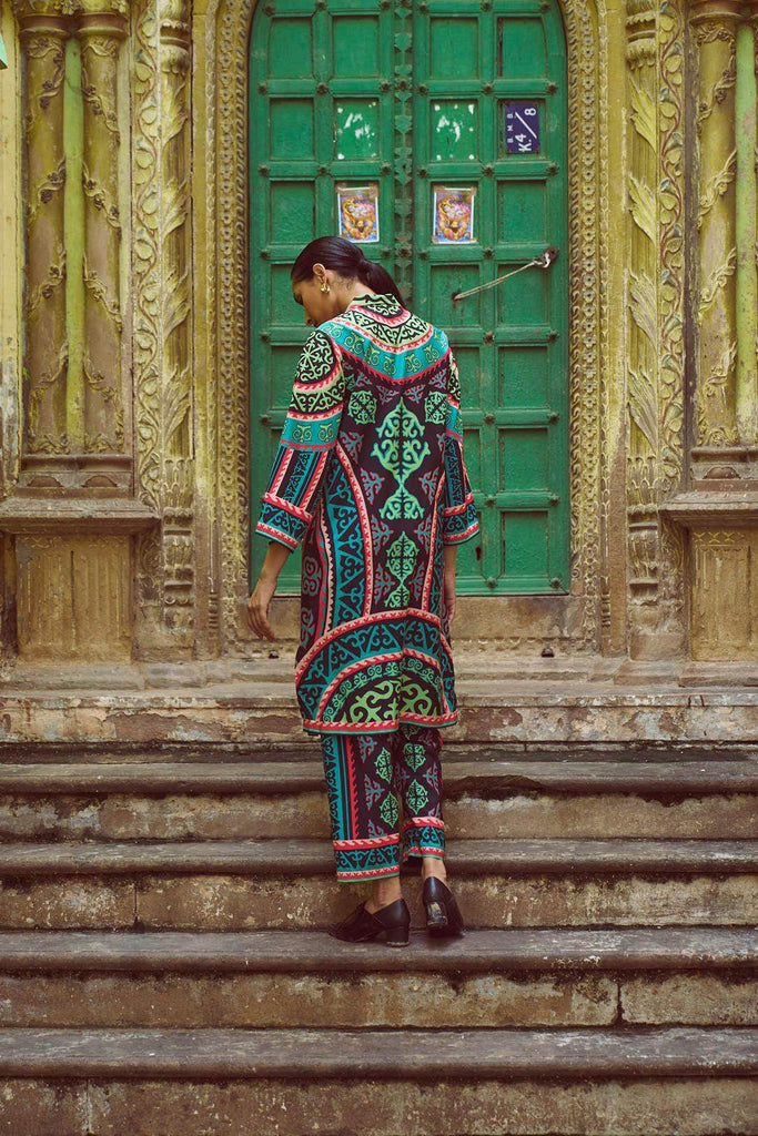 TRIBAL PRINTED TOP - dash and dot dash and dot