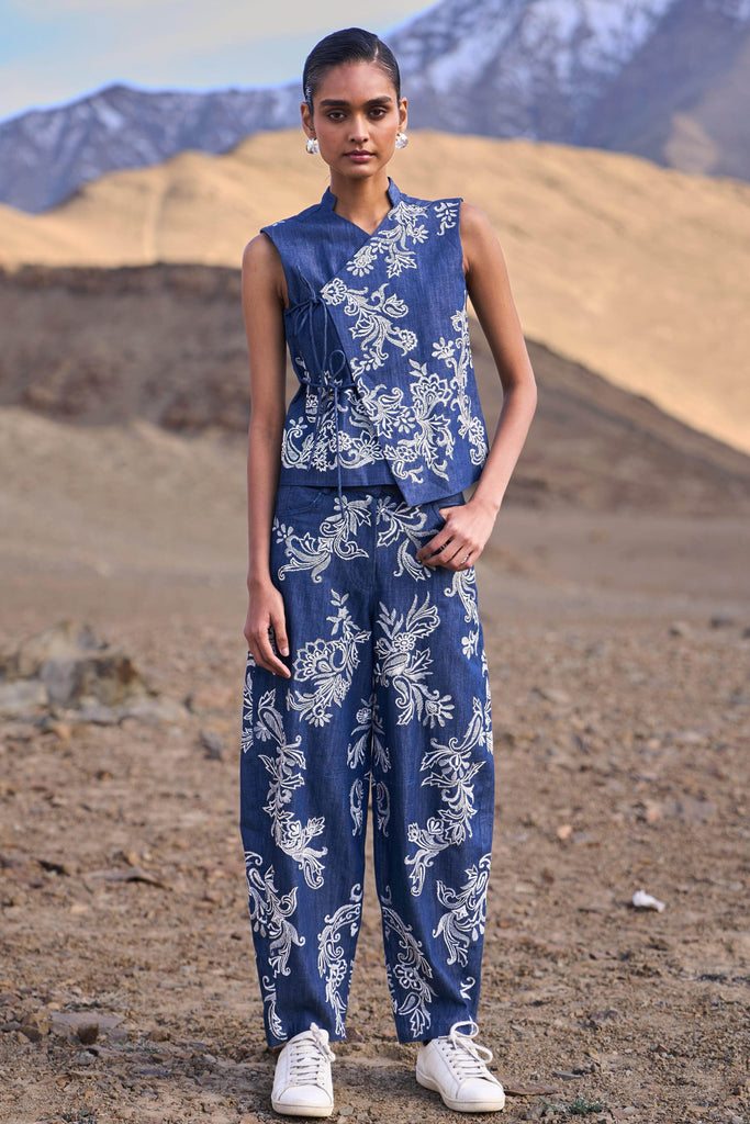 DENIM EMBROIDERED PANT - dash and dot dash and dot