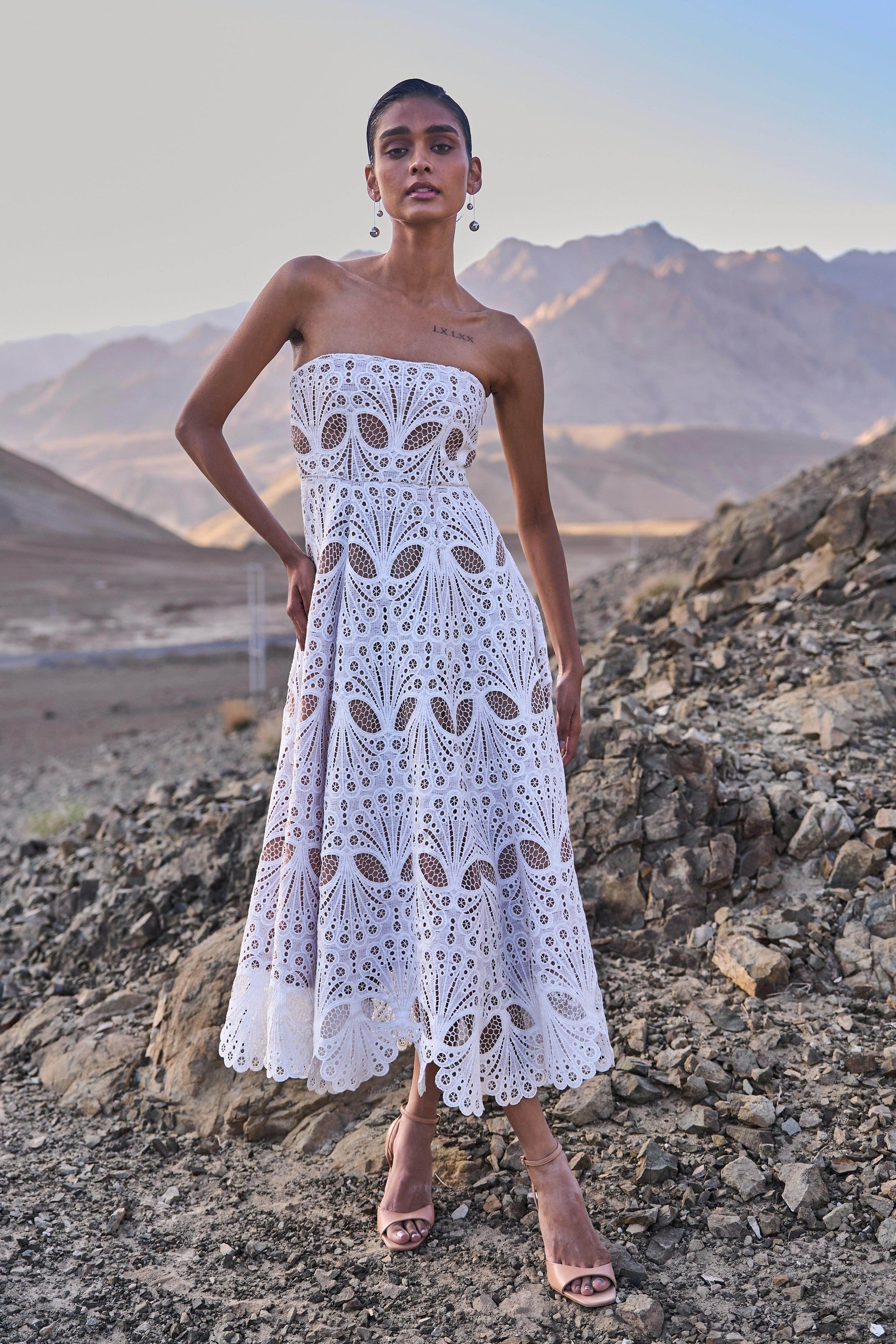 CUTWORK LACE MIDI - dash and dot