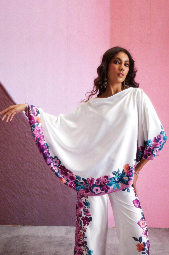 FLORAL BORDER TOP - dash and dot dash and dot