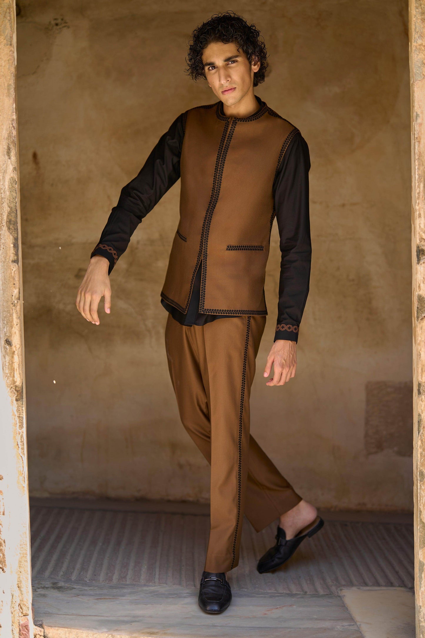 BORDER EMBROIDERED BANDI, SHIRT AND PANT - dash and dot