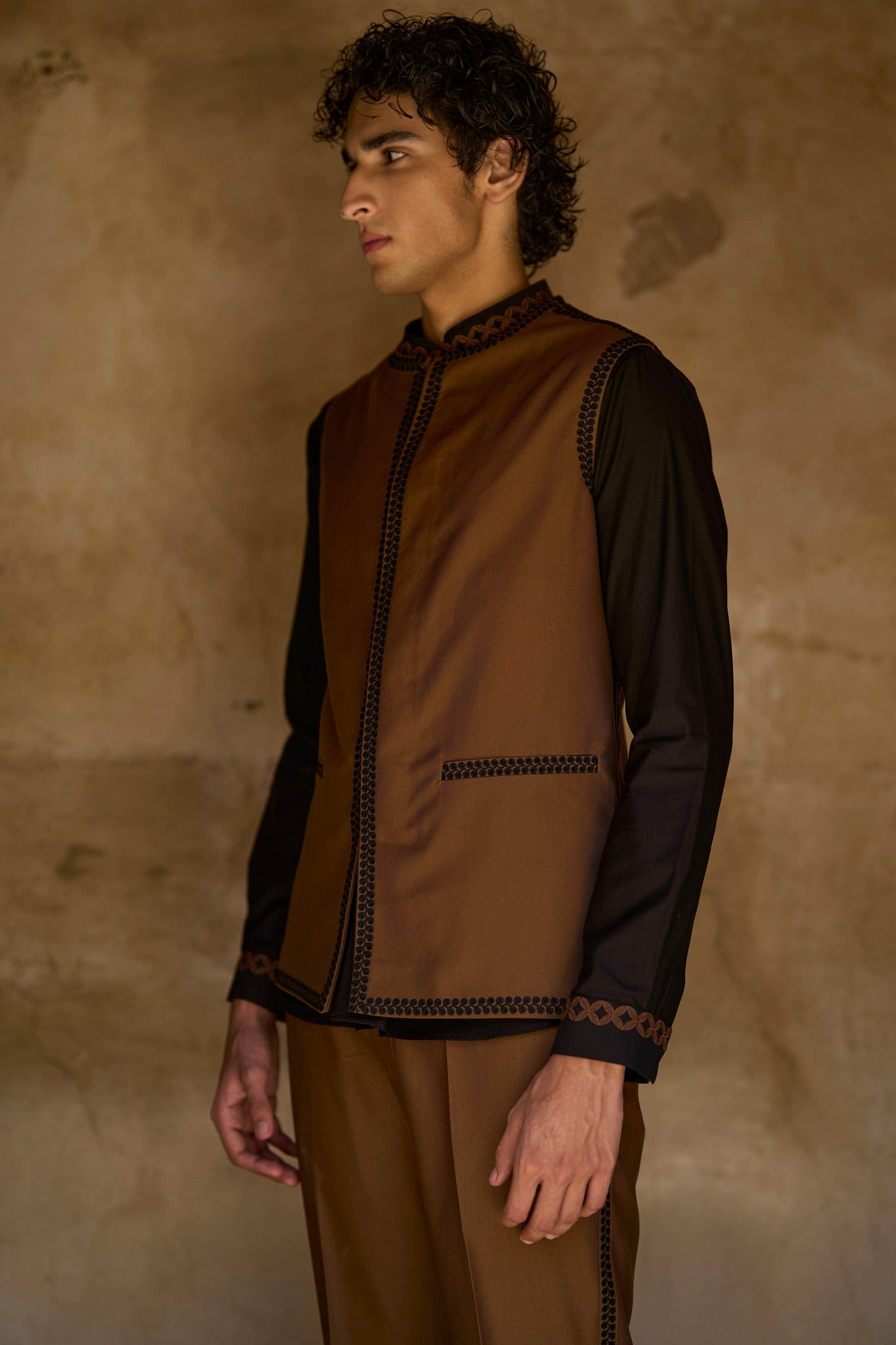 BORDER EMBROIDERED BANDI, SHIRT AND PANT - dash and dot