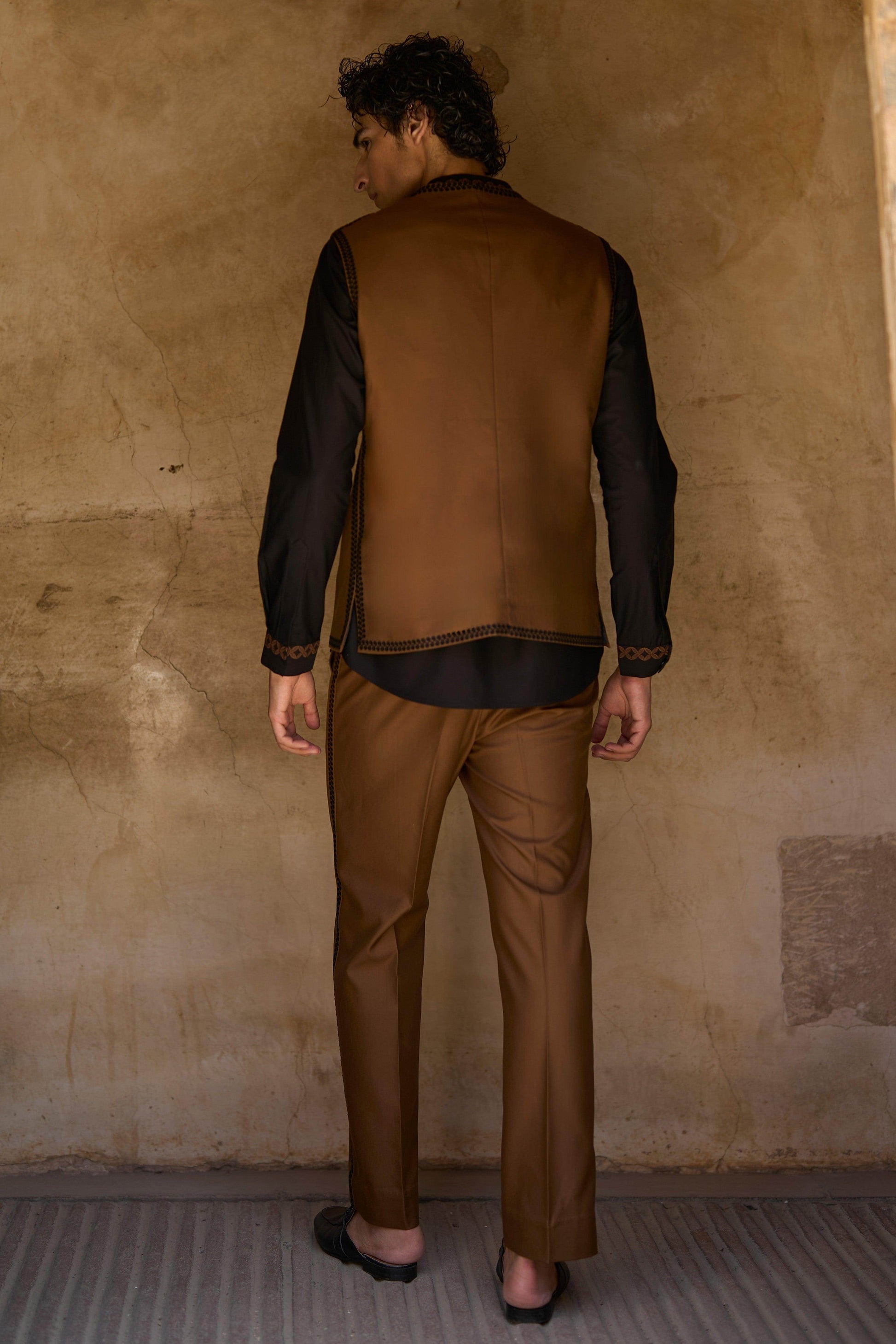 BORDER EMBROIDERED BANDI, SHIRT AND PANT - dash and dot