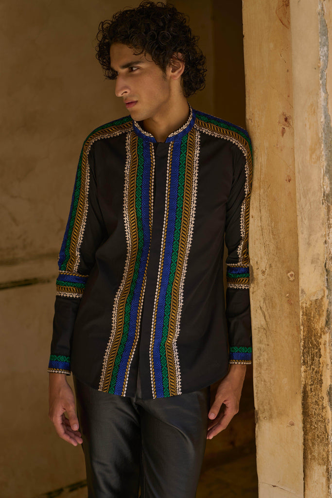 PLACEMENT EMBROIDERED SHIRT - dash and dot dash and dot