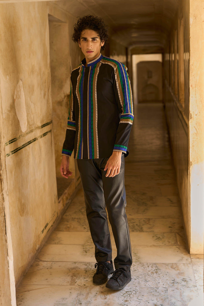 PLACEMENT EMBROIDERED SHIRT - dash and dot dash and dot