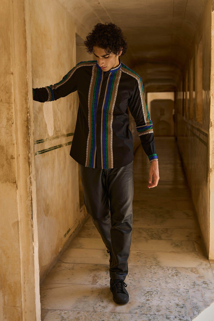 PLACEMENT EMBROIDERED SHIRT - dash and dot dash and dot