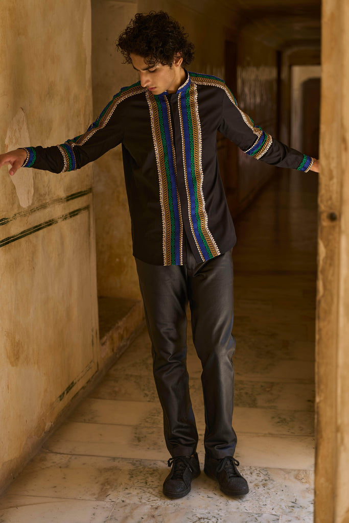 PLACEMENT EMBROIDERED SHIRT - dash and dot dash and dot