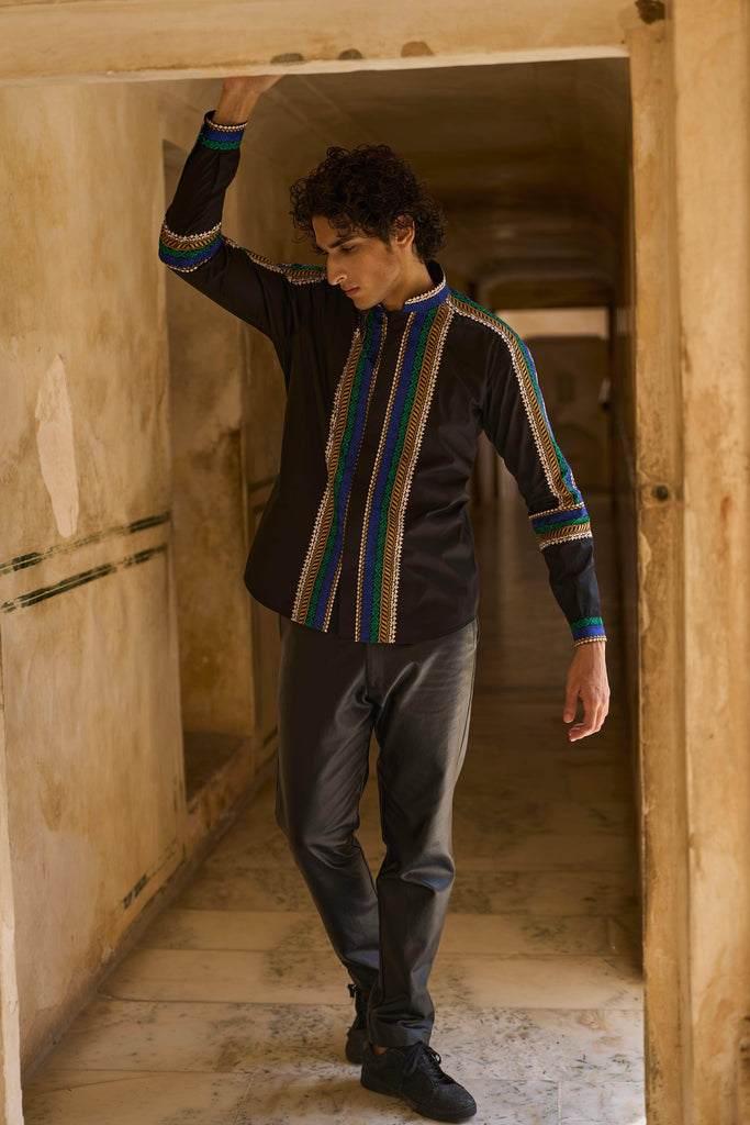 PLACEMENT EMBROIDERED SHIRT - dash and dot dash and dot