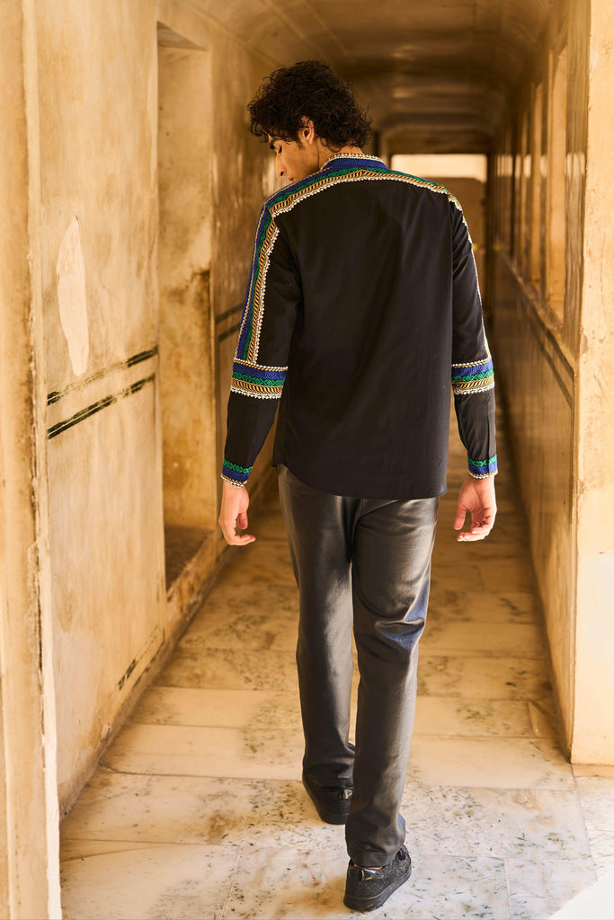 PLACEMENT EMBROIDERED SHIRT - dash and dot dash and dot