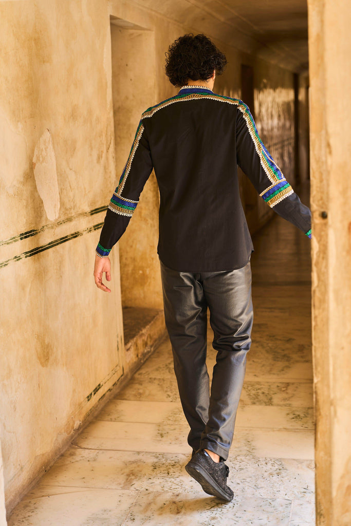 PLACEMENT EMBROIDERED SHIRT - dash and dot dash and dot